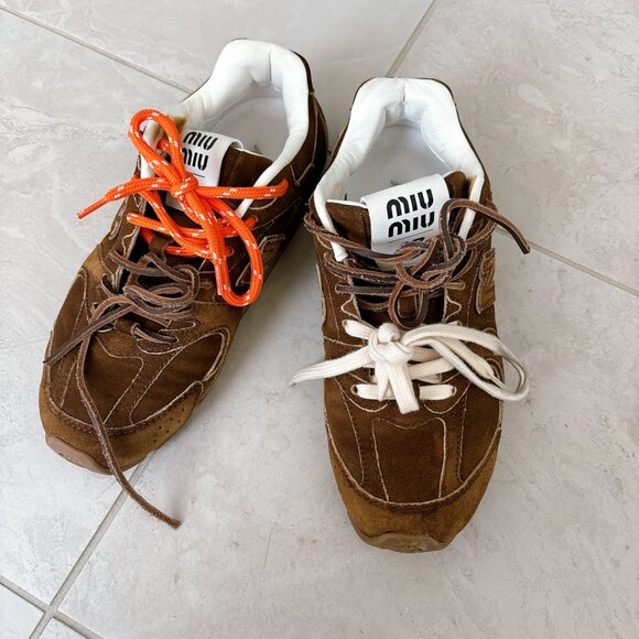 99% NEW MIUMIU AUTHENTIC SIZE 7 NEW BALANCE SNEAKER - Picture 3 of 10